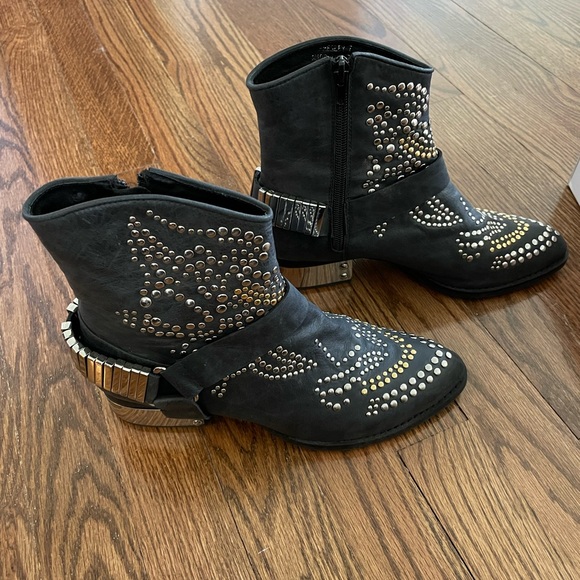 Jeffrey Campbell multicolor studded ankle Boots
Silver metal heel - Picture 4 of 5